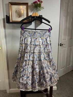 Max Studio Blue & White Floral Tiered A-Line Skirt